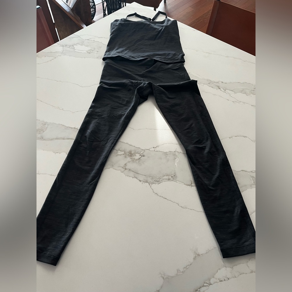 Outdoor voices legging and cami with built in bra set. 24 in inseam